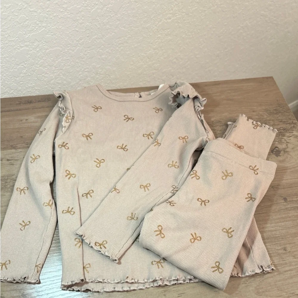H&M Cream‎ and Brown Pajama Set with Floral Design